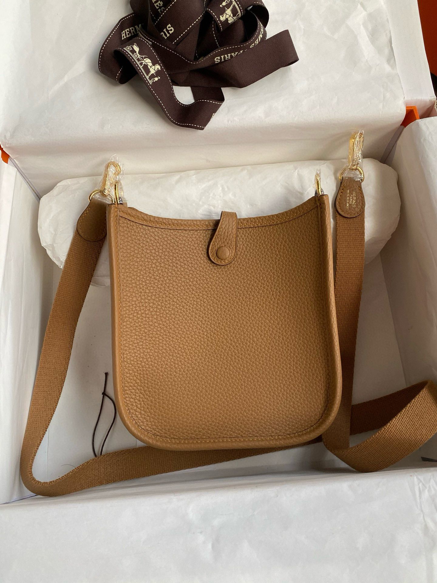 Hermes Evelyne Mini Handmade Bag in Biscuit Clemence Leather - Image 3