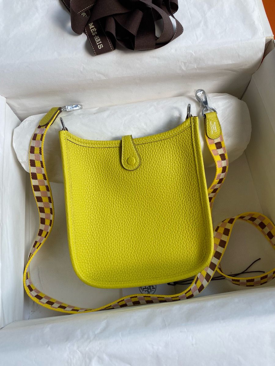 Hermes Evelyne Mini Handmade Bag in Lime Clemence Leather - Image 3