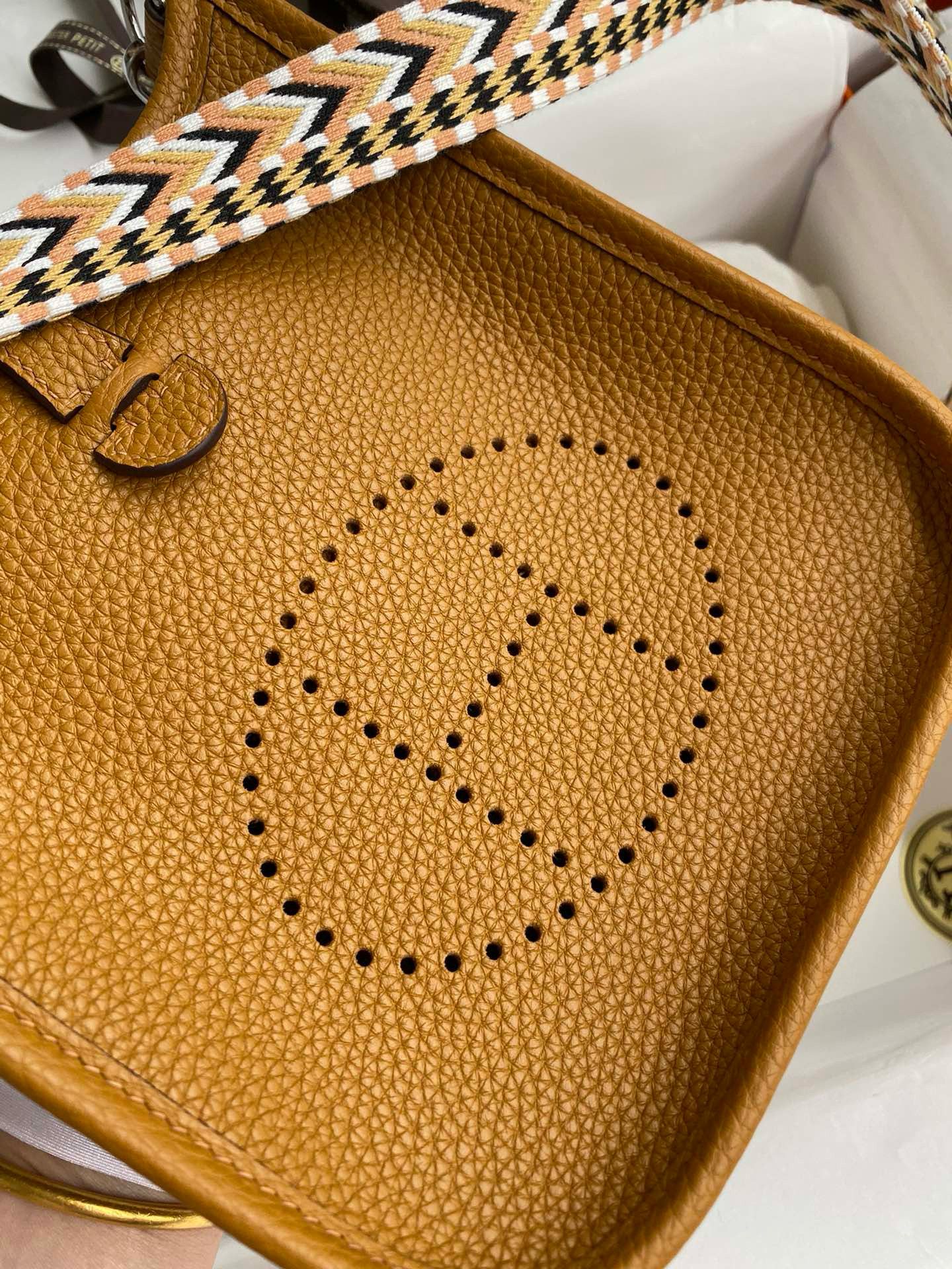 Hermes Evelyne Mini Handmade Bag in Sesame Clemence Leather - Image 4