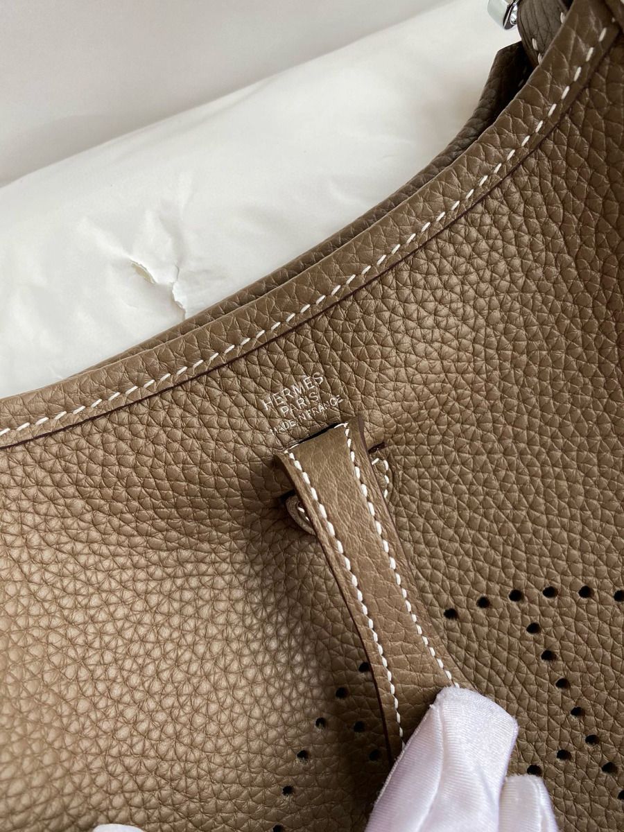 Hermes Evelyne Mini Handmade Bag in Taupe Clemence Leather - Image 5