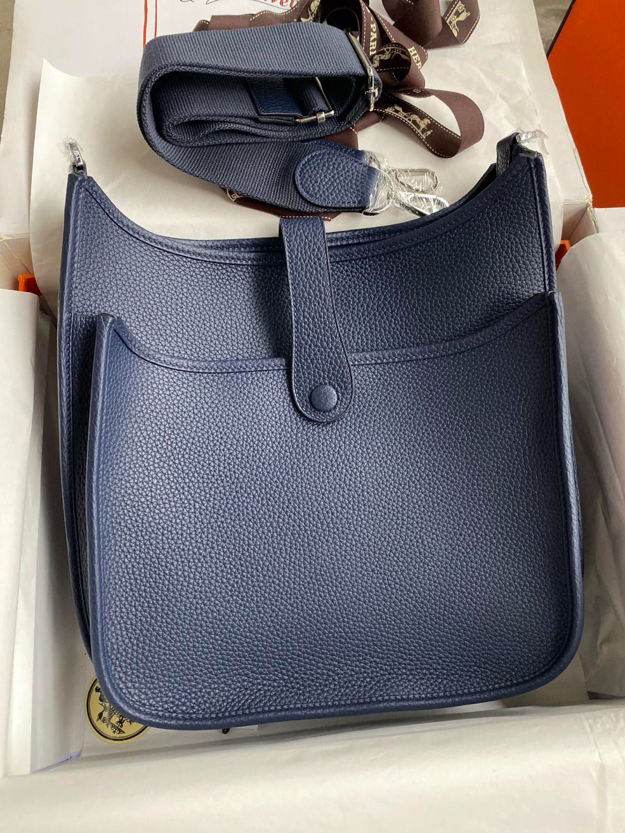 Hermes Evelyne III PM 29 Handmade Bag in Blue Saphir Clemence Leather - Image 3