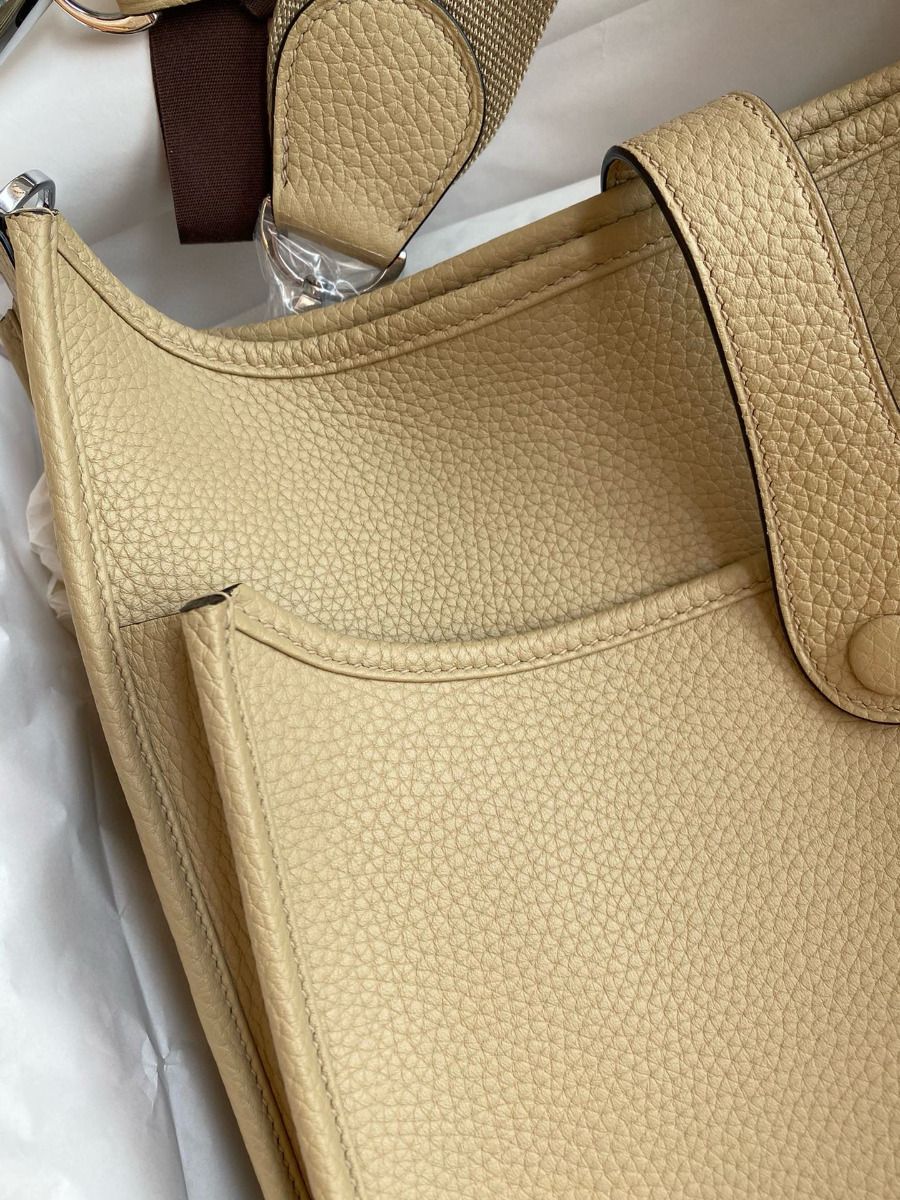 Hermes Evelyne III PM 29 Handmade Bag in Trench Clemence Leather - Image 6