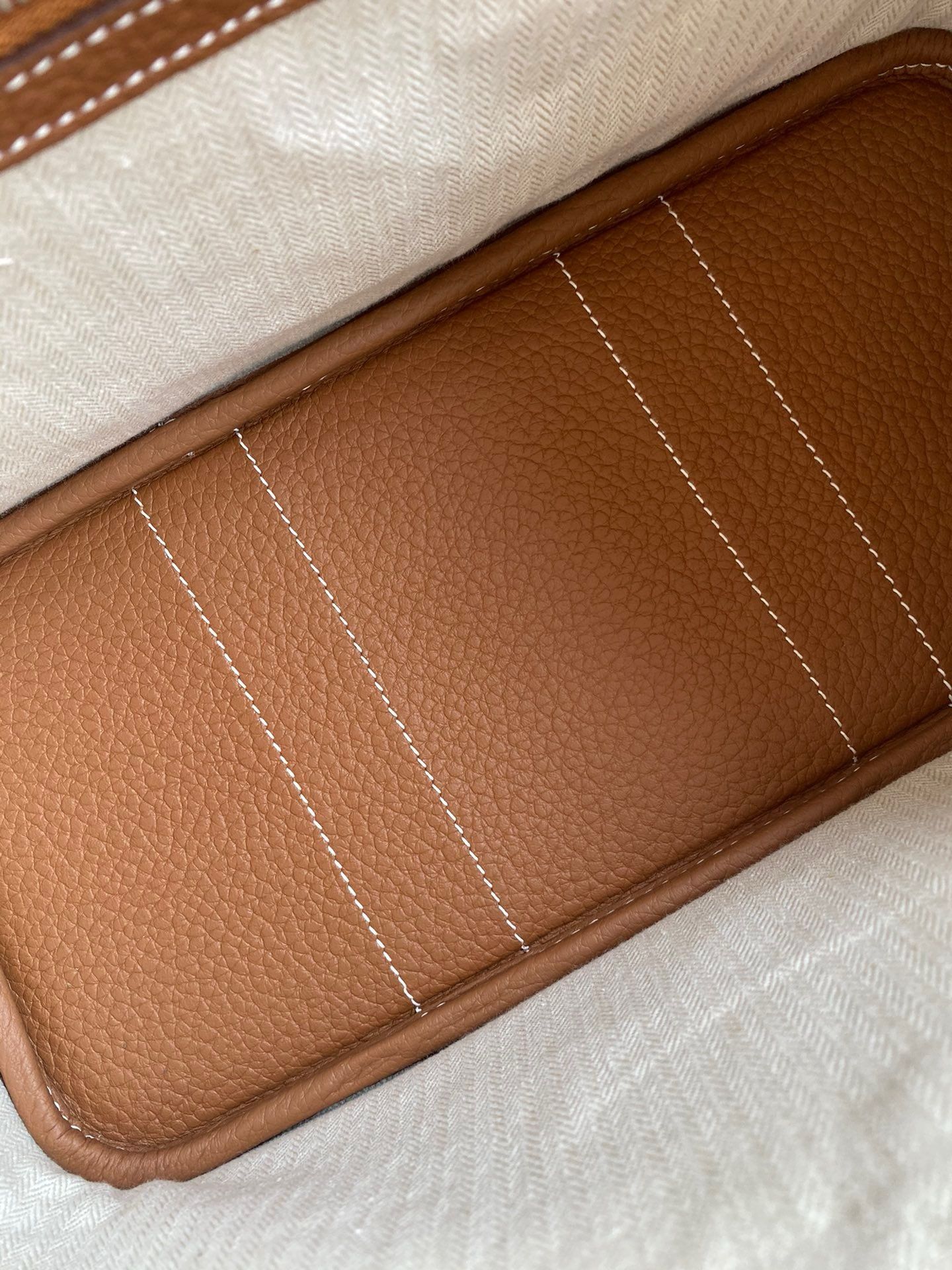 Hermes Garden Party 30 Handmade Bag in Gold Negonda Leather - Image 9