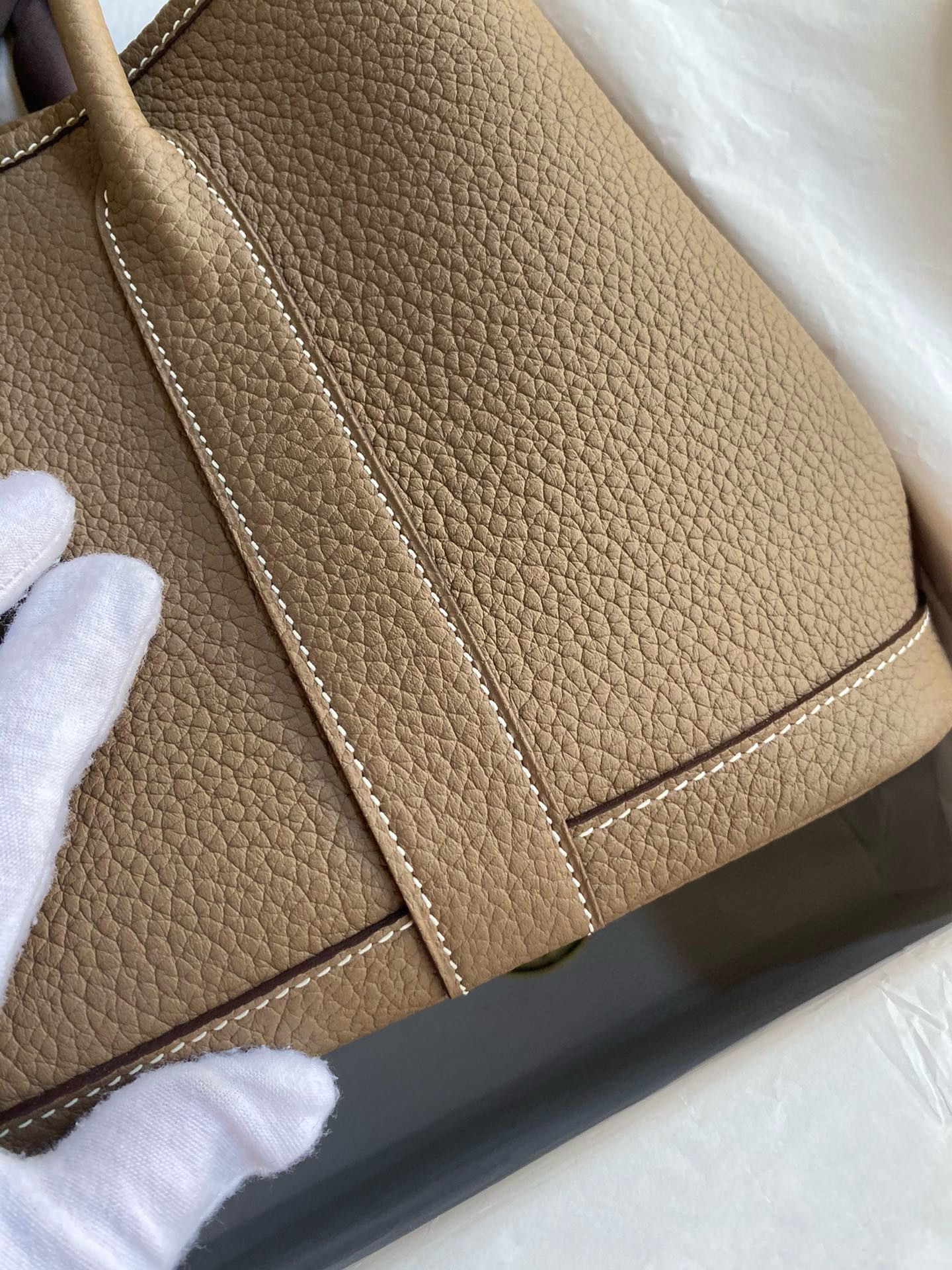 Hermes Garden Party 30 Handmade Bag in Taupe Negonda Leather - Image 4