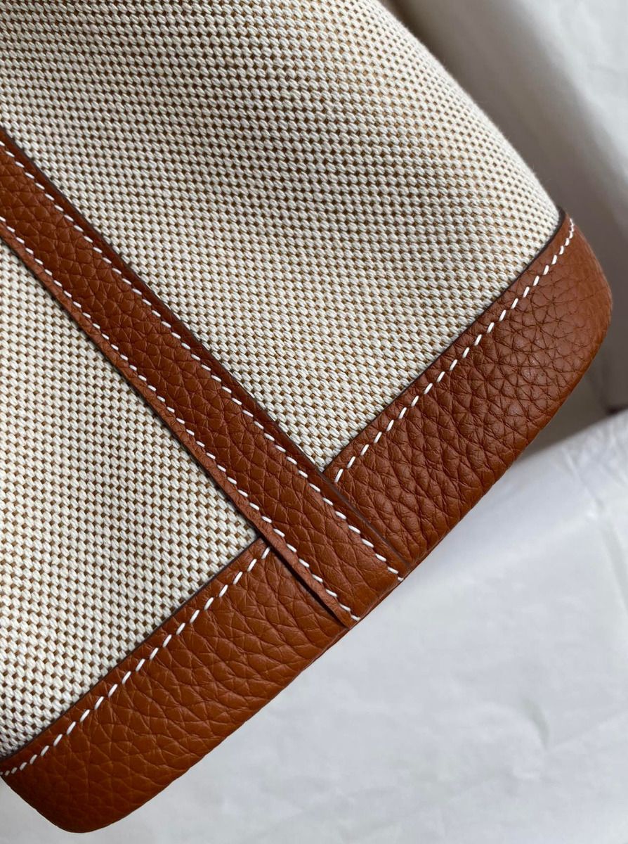 Hermes Garden Party 30 Handmade Bag in Toile and Gold Leather - Image 7