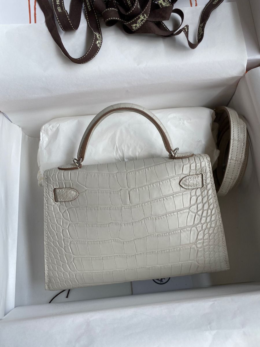 Hermes Kelly Mini II Sellier Handmade Bag In Grey Matte Alligator Leather - Image 3