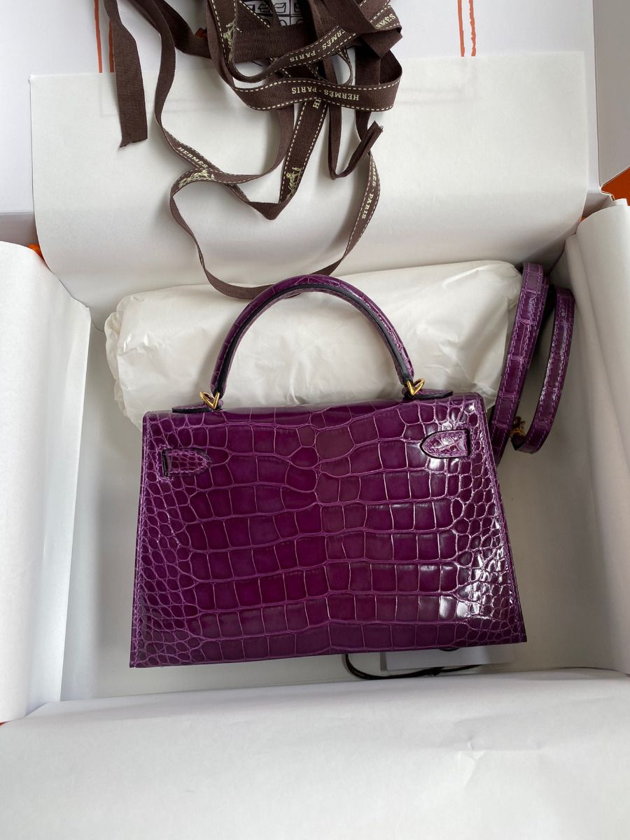 Hermes Kelly Mini II Sellier Handmade Bag In Purple Shiny Alligator Leather - Image 3