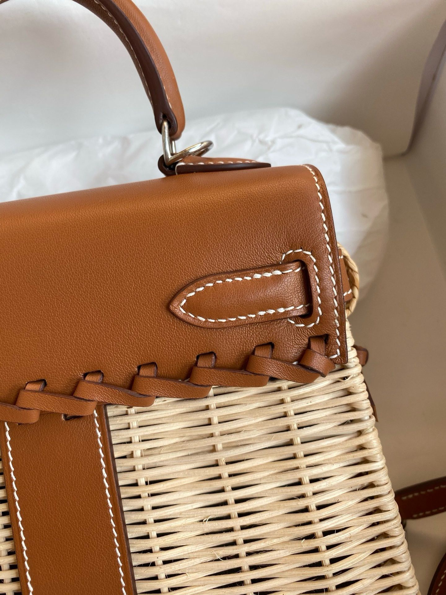 Hermes Picnic Kelly Mini 20 Bag in Wicker and Gold Calfskin