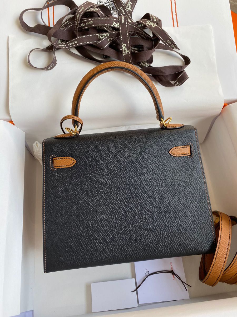 Hermes Kelly Sellier 25 Bicolor Bag in Black and Gold Epsom Calfskin - Image 3