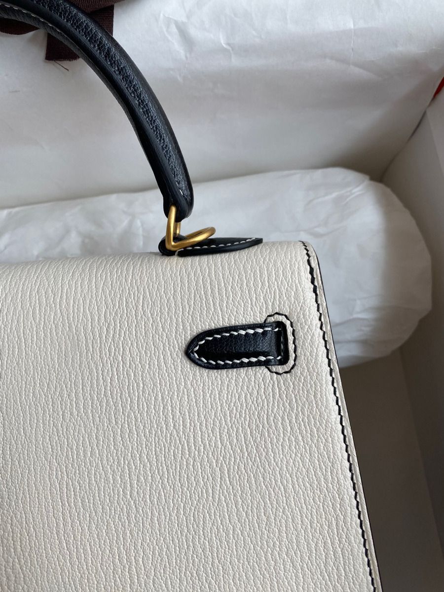 Hermes Kelly Sellier 25 Bicolor Bag in White and Black Mysore Goatskin - Image 5
