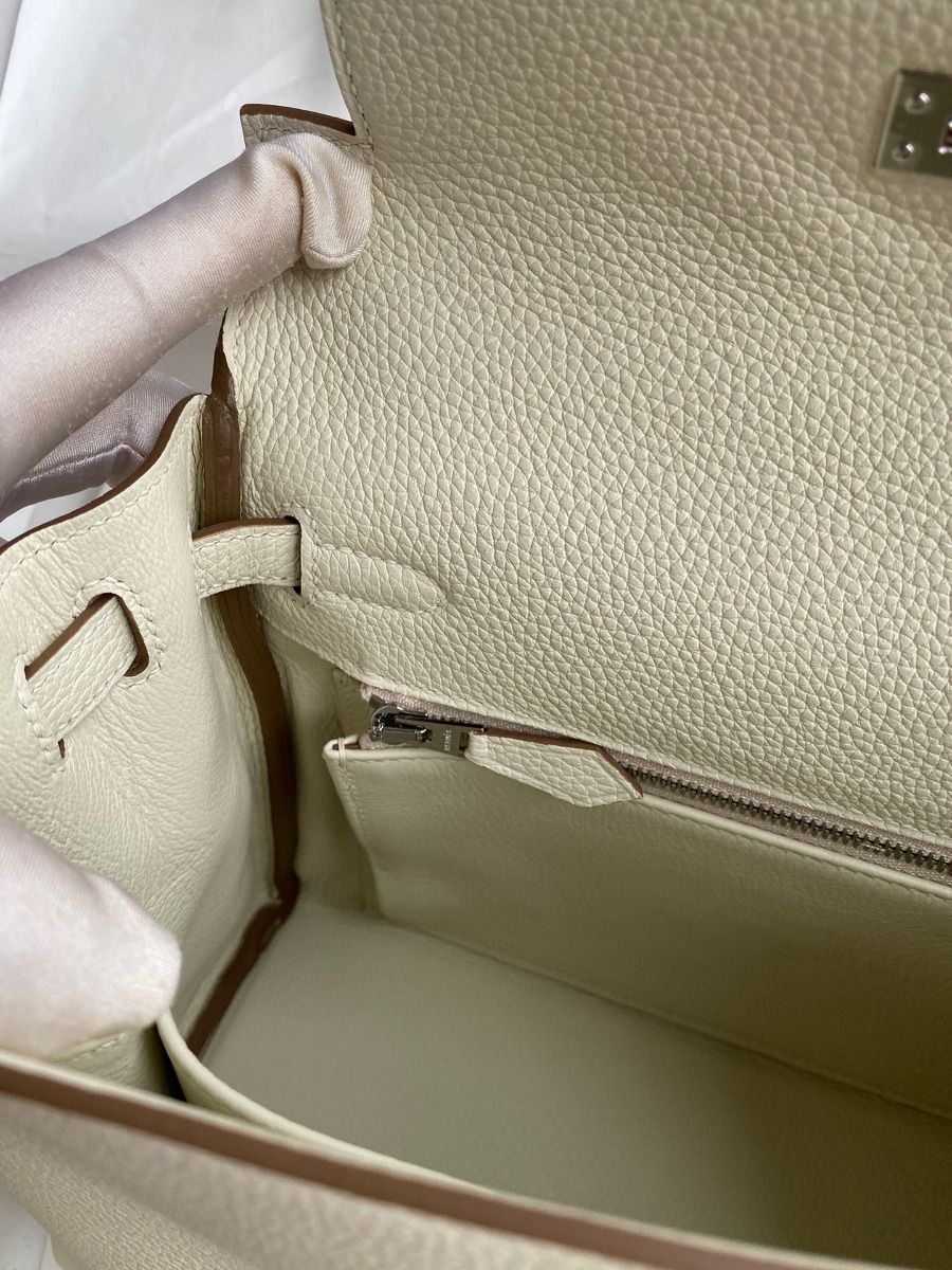 Hermes Kelly Retourne 25 Handmade Bag In Mushroom Clemence Leather - Image 10