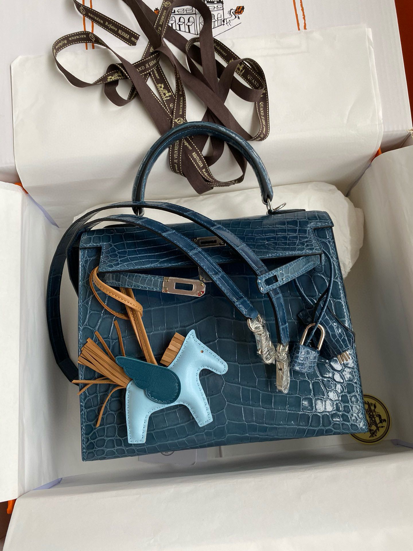 Hermes Kelly Retourne 25 Handmade Bag Blue Jean Crocodile Niloticus Shiny Skin - Image 9
