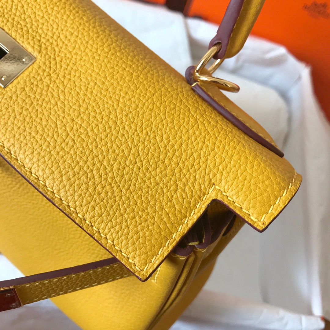 Hermes Kelly Retourne 28 Handmade Bag In Jaune Ambre Clemence Leather - Image 5