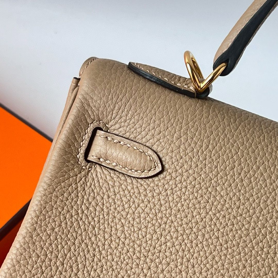 Hermes Kelly Retourne 28 Handmade Bag in Trench Clemence Leather - Image 7