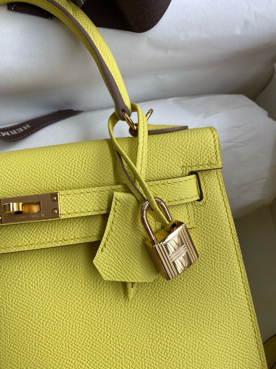 Hermes Kelly Sellier 28 Handmade Bag In Lime Epsom Calfskin - Image 4