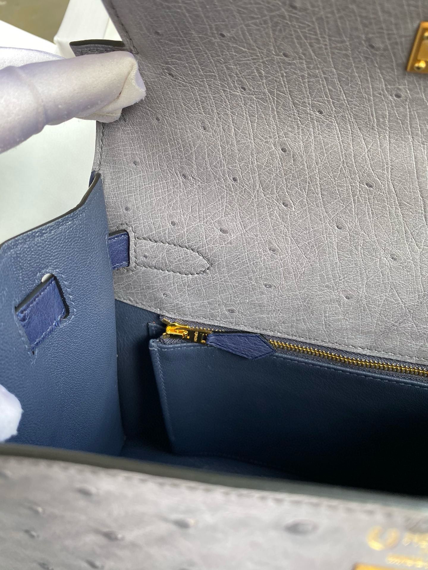 Hermes HSS Kelly 28 Bicolor Bag in Gris Agate and Blue Iris Ostrich Leather - Image 10