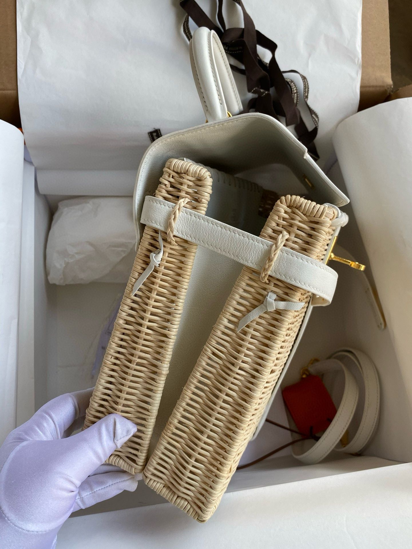 Hermes Picnic Kelly 28cm Bag in Wicker with White Barenia Leather - Image 9