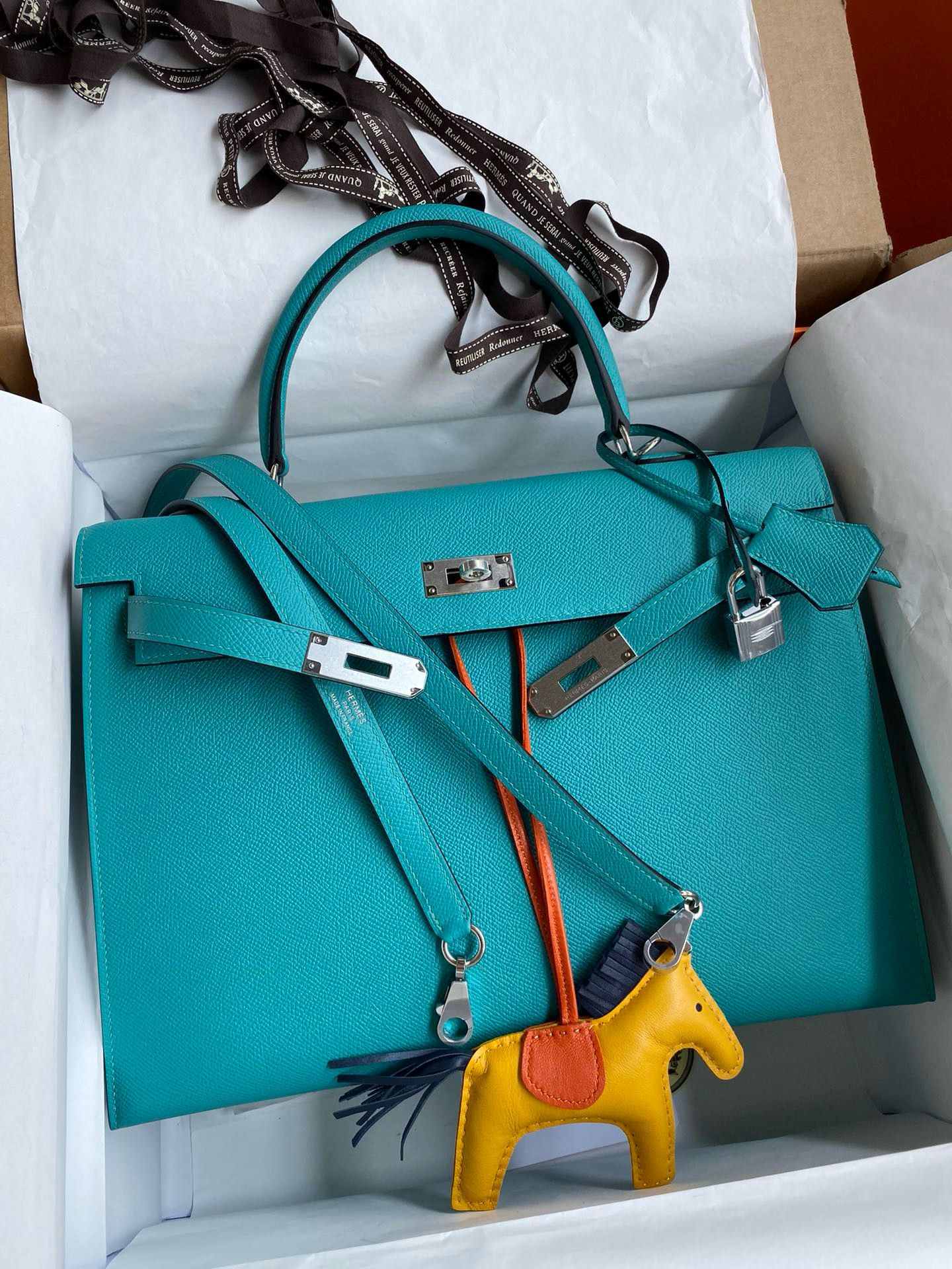 Hermes Kelly Sellier 32 Handmade Bag in Blue Paon Epsom Calfskin - Image 9