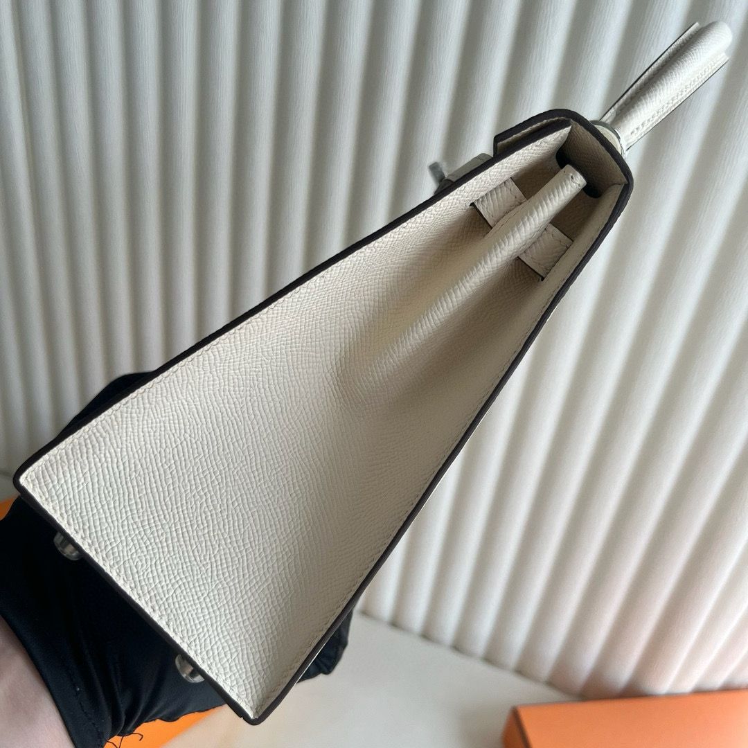 Hermes Kelly Sellier 25 Verso Handmade Bag in Craie and Biscuit Epsom Calfskin - Image 6