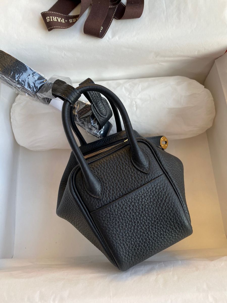 Hermes Mini Lindy Handmade Bag In Black Clemence Leather - Image 3