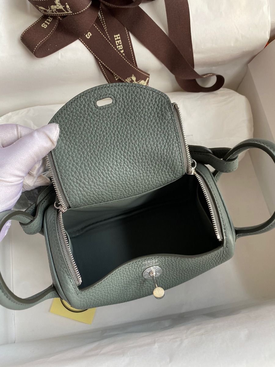 Hermes Mini Lindy Handmade Bag In Vert Amande Clemence Leather - Image 7
