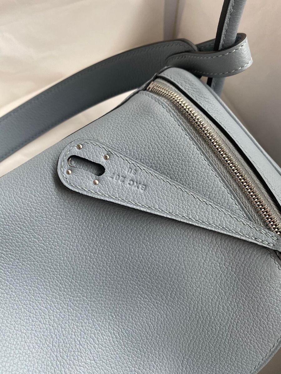 Hermes Lindy 26 Handmade Bag In Blue Lin Evercolor Leather - Image 6
