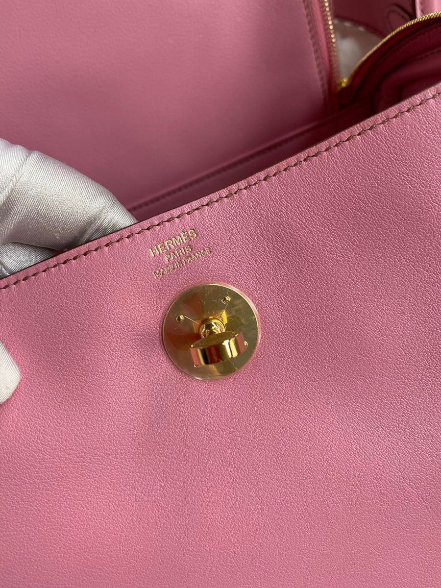 Hermes Lindy 26 Handmade Bag In Rose Confetti Swift Calfskin - Image 10