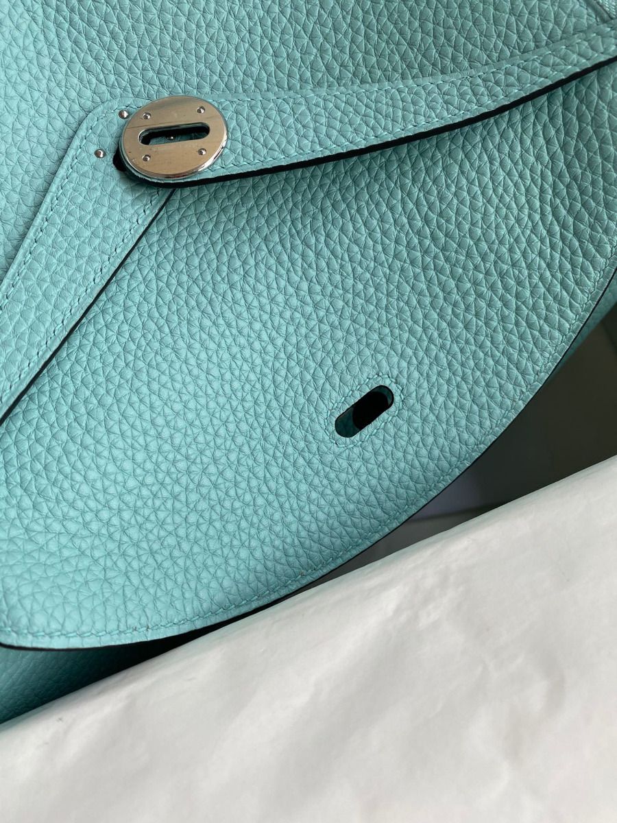 Hermes Lindy 30 Handmade Bag In Blue Atoll Clemence Leather - Image 7