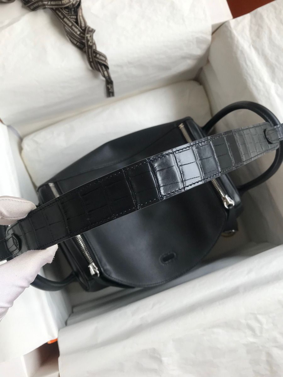 Hermes Touch Lindy 30 Handmade Bag In Black Swift Calfskin - Image 5