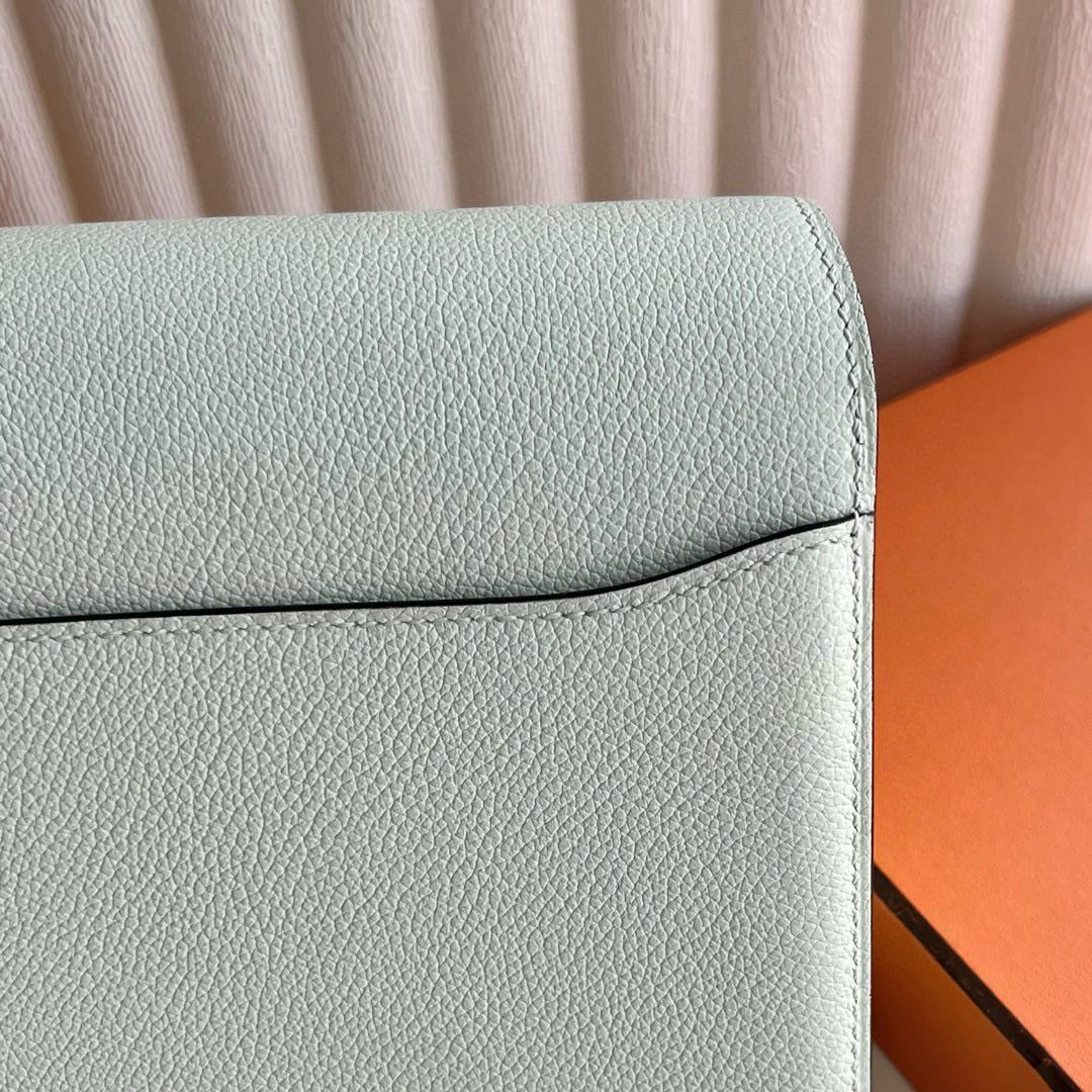 Hermes Roulis Mini 18 Bag in Vert Fizz Evercolor Calfskin - Image 6