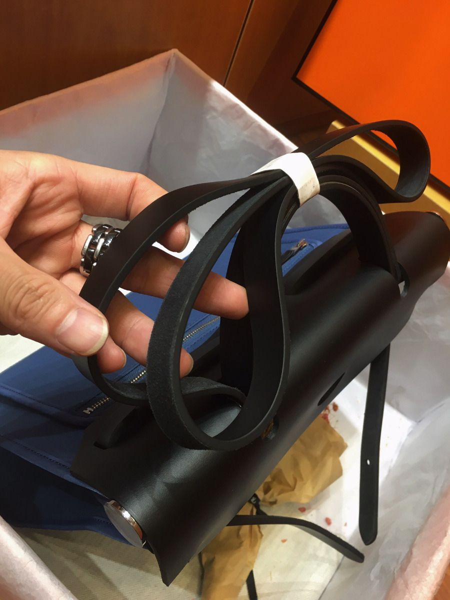 Hermes Herbag Zip 31cm Bag In Black And Blue - Image 5