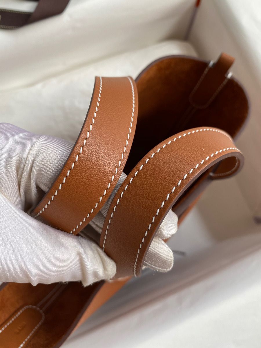 Hermes In The Loop 18 Handmade Bag in Gold Clemence Leather - Image 11