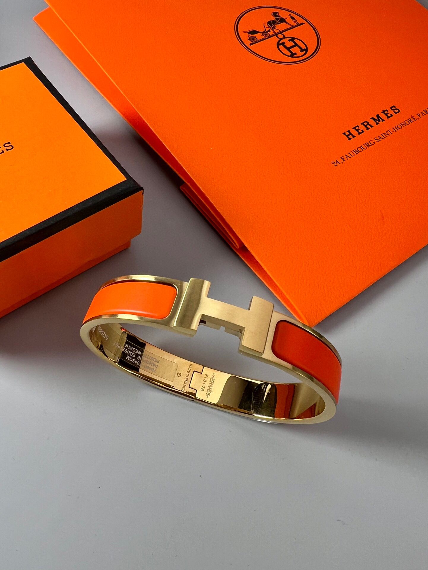 Hermes Orange Enamel Clic HH Bracelet - Image 3