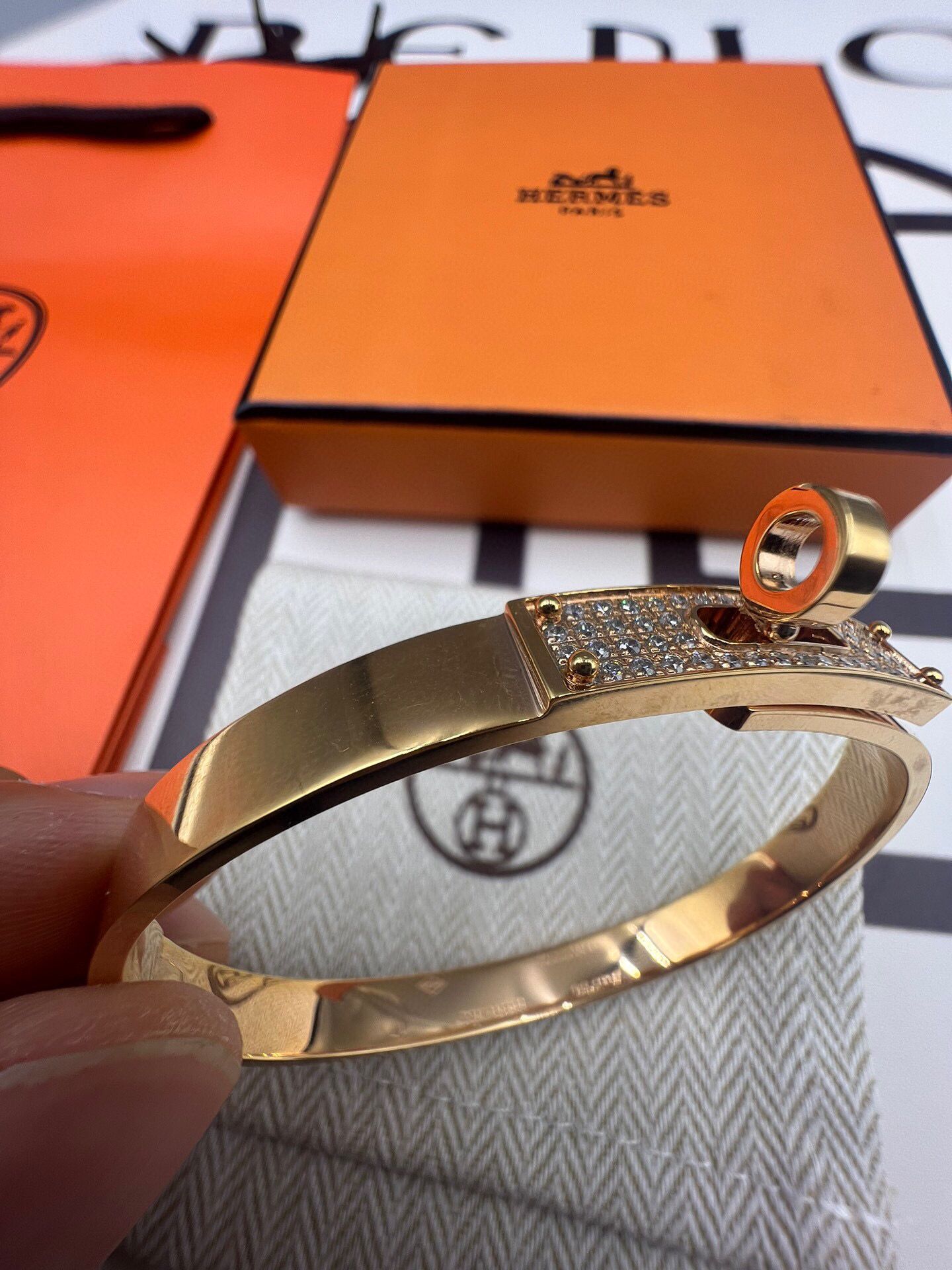 Hermes Small Kelly Bracelet with Diamonds - Image 9