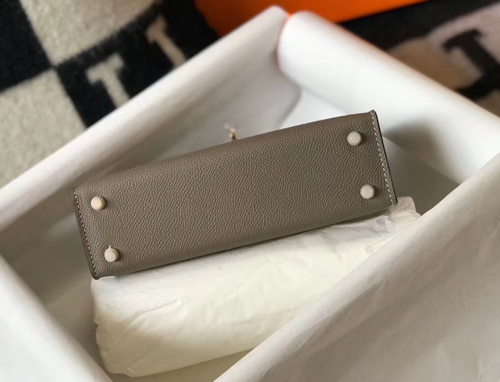 Hermes Kelly Mini II Bag In Gris Asphalt Epsom Leather GHW - Image 6