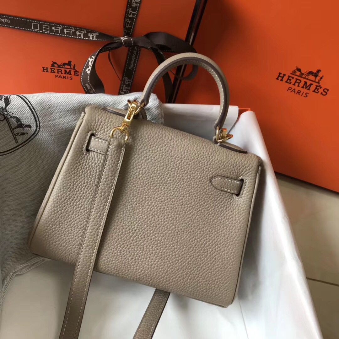 Hermes Kelly 20cm Bag In Grey Clemence Leather GHW - Image 3