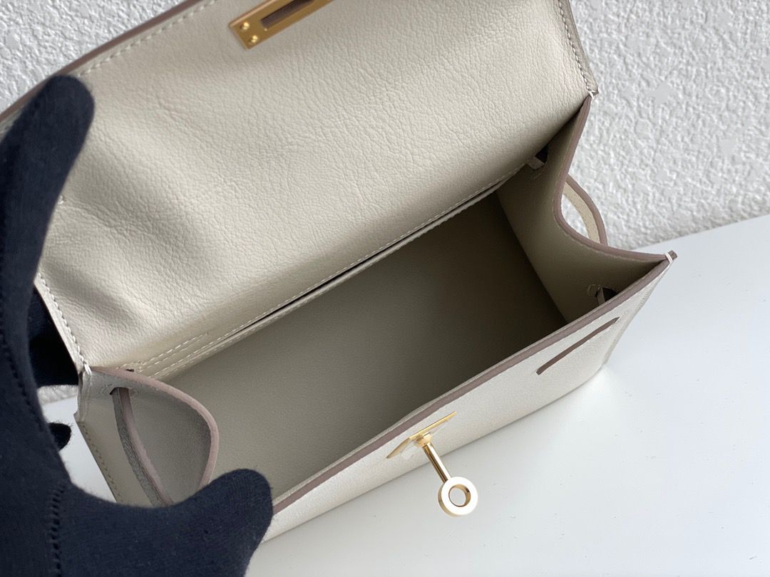 Hermes Kelly En Desordre 20 Handmade Bag In Craie Epsom Calfskin - Image 8