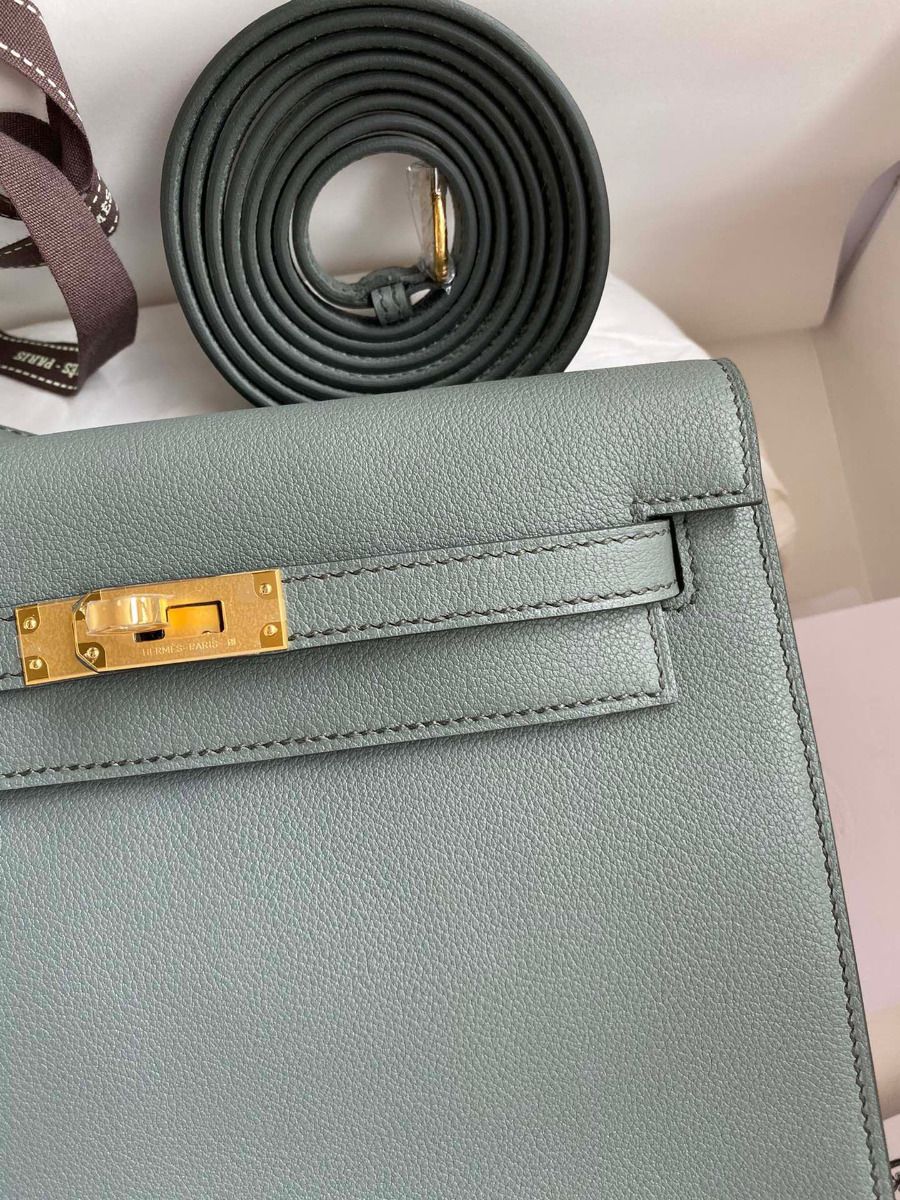 Hermes Kelly Danse II Bag In Vert Amande Evercolor Calfskin - Image 4