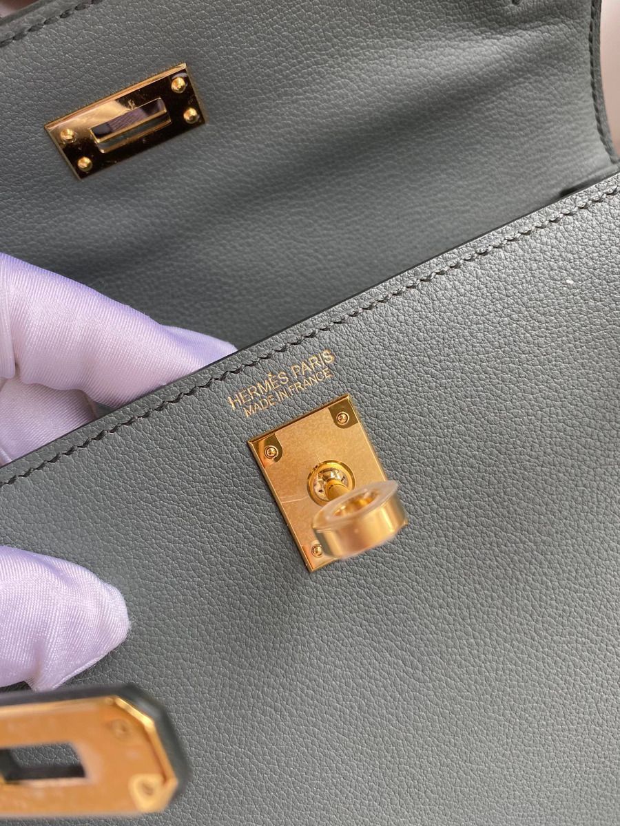 Hermes Kelly Danse II Bag In Vert Amande Evercolor Calfskin - Image 9