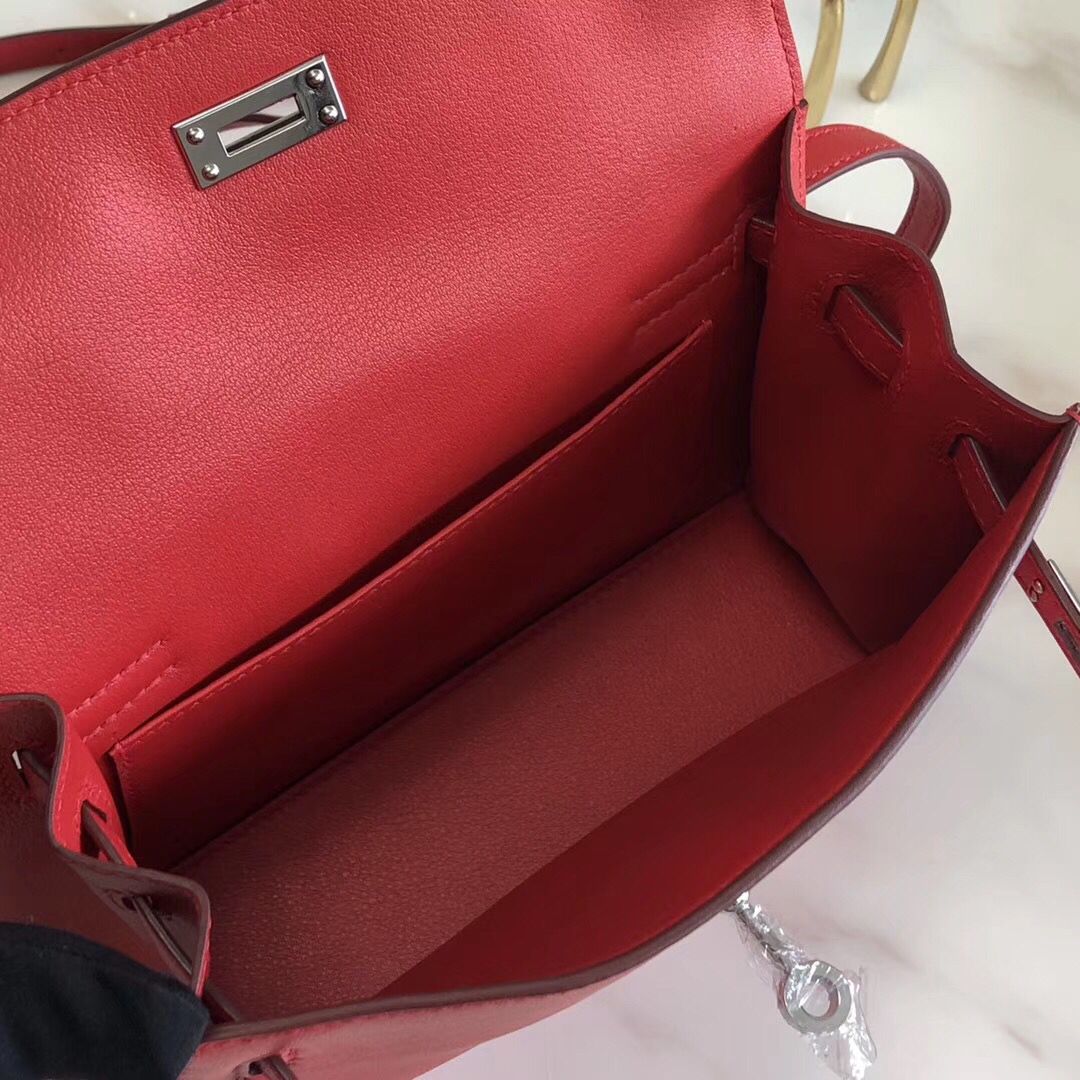 Hermes Kelly Danse Handmade Bag In Red Swift Leather - Image 9