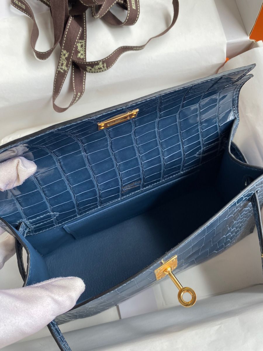 Hermes Kelly Pochette Handmade Bag In Vert Bosphore Shiny Alligator Leather - Image 9