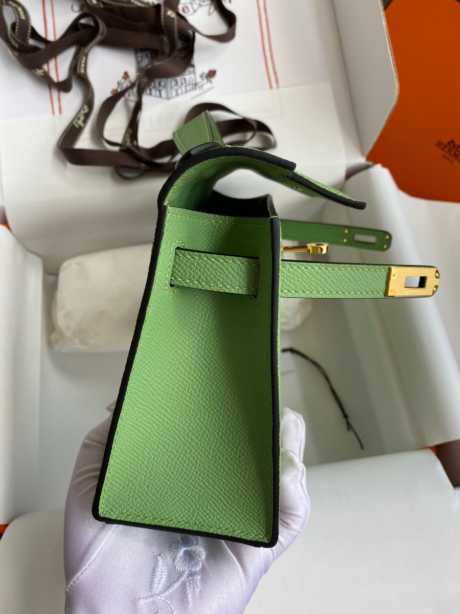 Hermes Kelly Pochette Handmade Bag In Vert Criquet Epsom Calfskin - Image 8