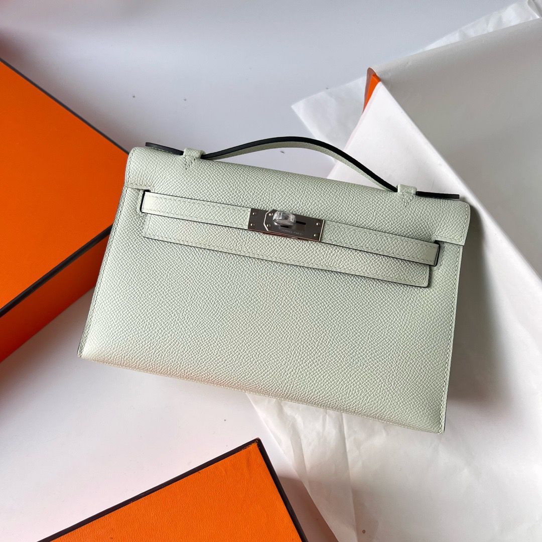 Hermes Kelly Pochette Handmade Bag In Vert Fizz Epsom Calfskin - Image 3