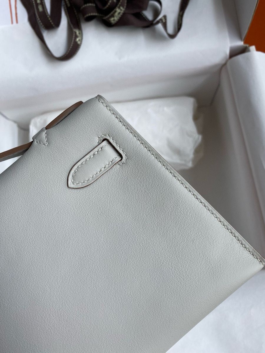 Hermes Kelly Pochette Handmade Bag In Pearl Grey Swift Calfskin - Image 6