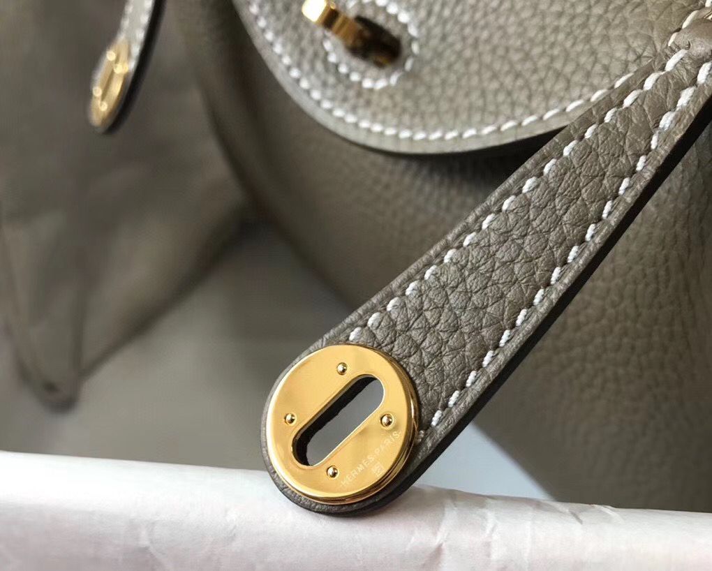Hermes Lindy Mini Bag In Taupe Clemence Leather GHW - Image 7