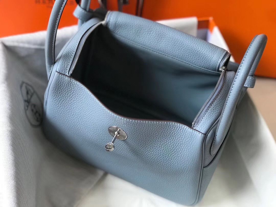 Hermes Lindy 26cm Bag In Blue Lin Clemence Leather PHW - Image 9