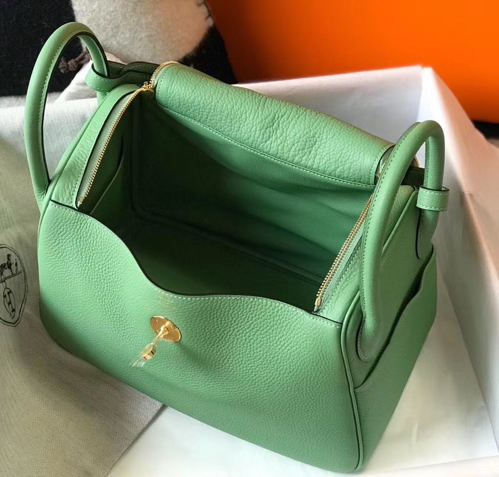 Hermes Lindy 30cm Bag In Vert Criquet Clemence Leather GHW - Image 9