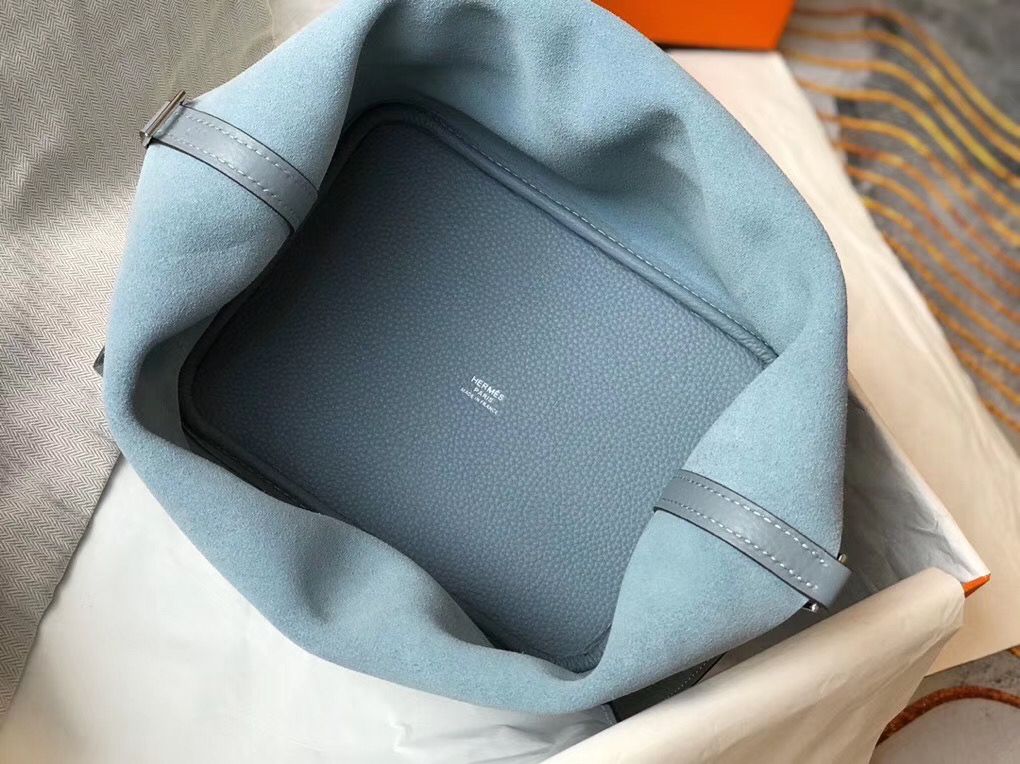 Hermes Picotin Lock 22 Bag In Blue Lin Clemence Leather - Image 8