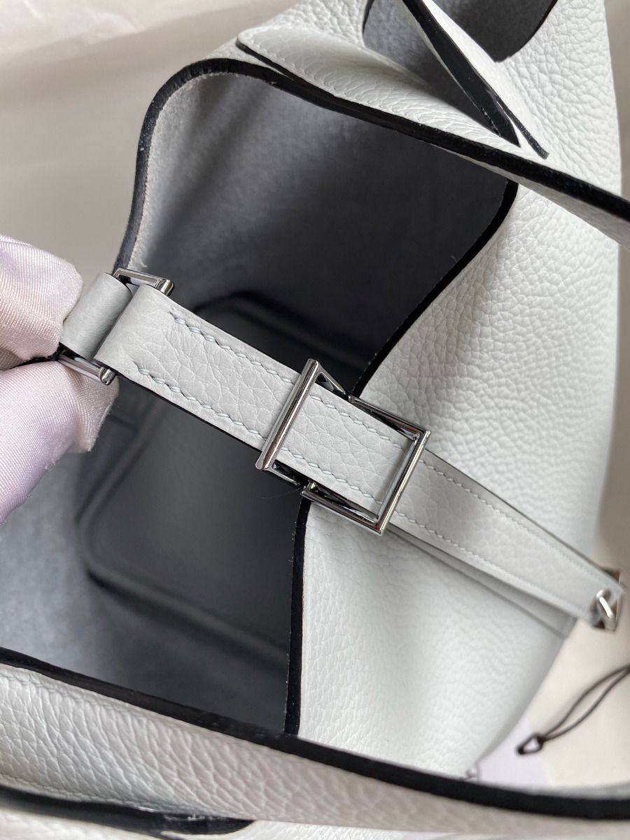 Hermes Picotin Lock 18 Handmade Bag in Blue Brume Clemence Leather - Image 5