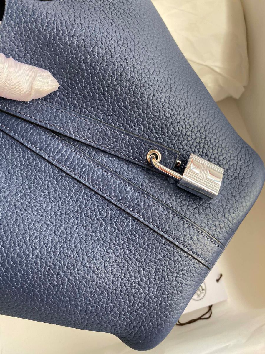 Hermes Picotin Lock 18 Handmade Bag in Blue Saphir Clemence Leather - Image 4